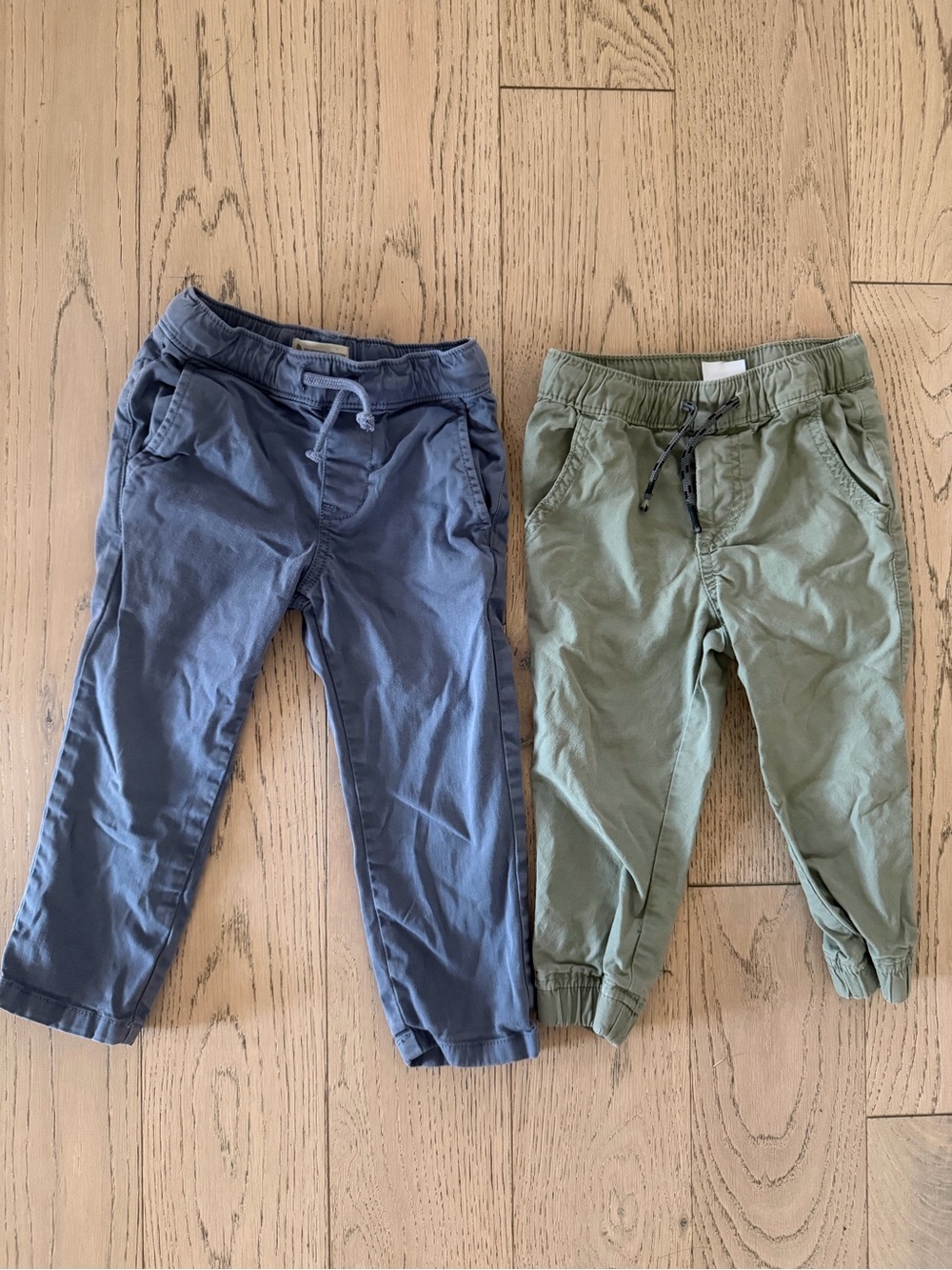 Bundle of 2 Tucker + Tate & Gap Kids Jogger Pants in Navy Blue and Olive